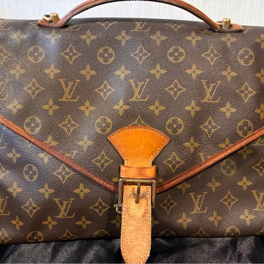 Louis Vuitton Classic Beverly Briefcase
